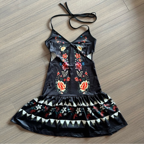 SHEIN Floral Print Tie Backless Ruffle Hem Halter Dress - Picture 5 of 7